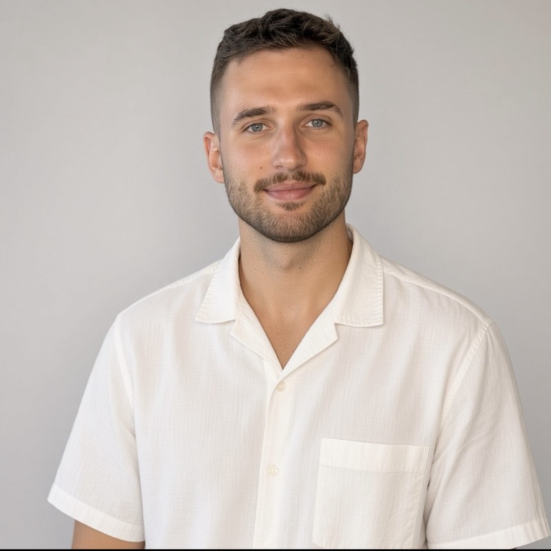 Nazar Pekhotin, Washington real estate broker